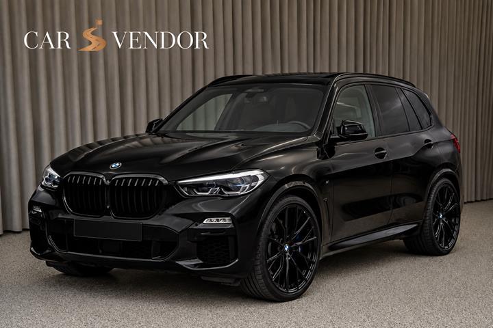 Sort BMW X5 fra 2021