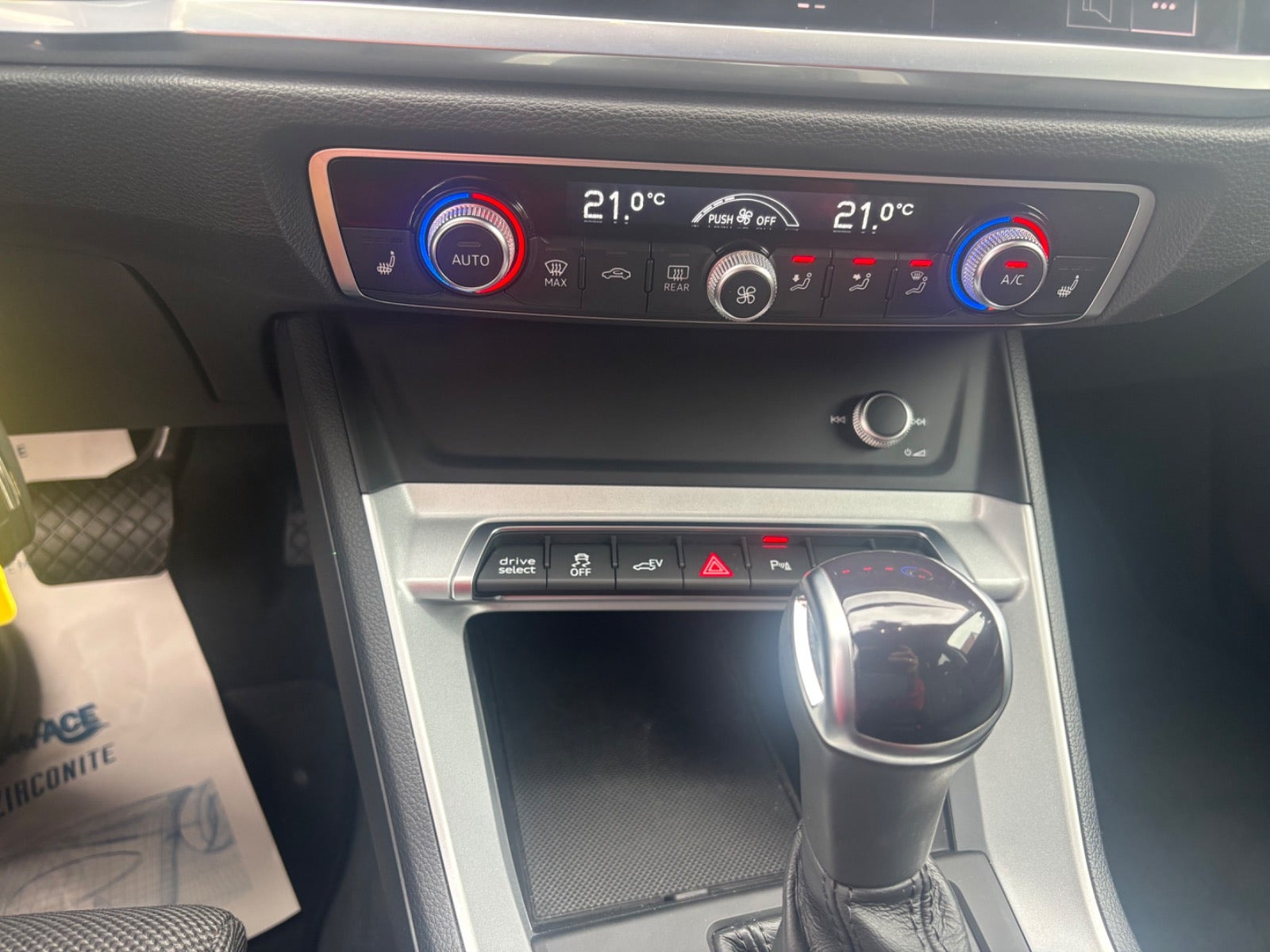 Sort Audi Q3 fra 2023
