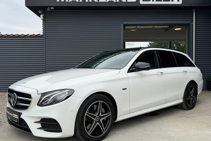 Hvid Mercedes E300 de fra 2019