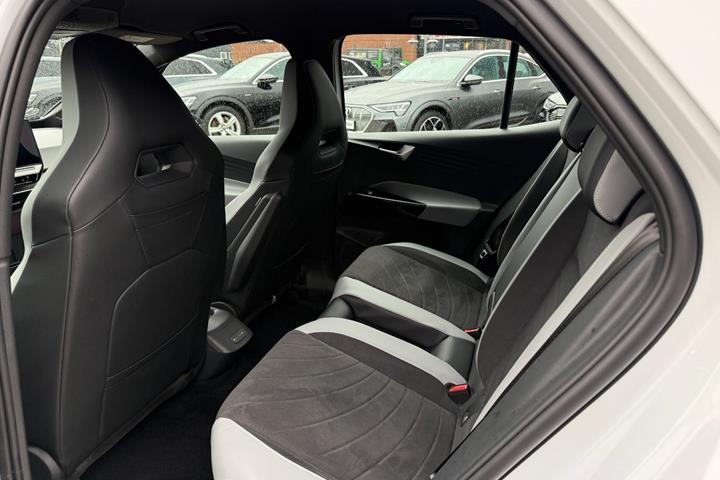 Hvid VW ID.3 fra 2023