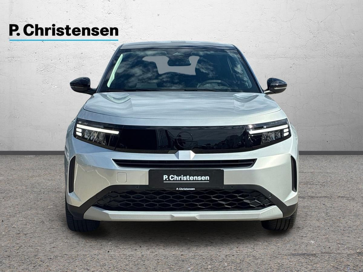 Sølv Opel Frontera fra 2025