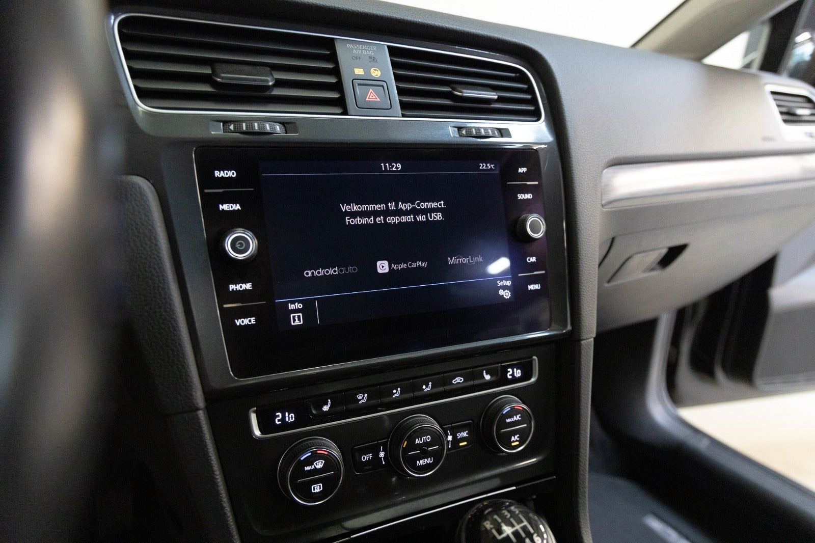 Sort VW Golf VII fra 2020