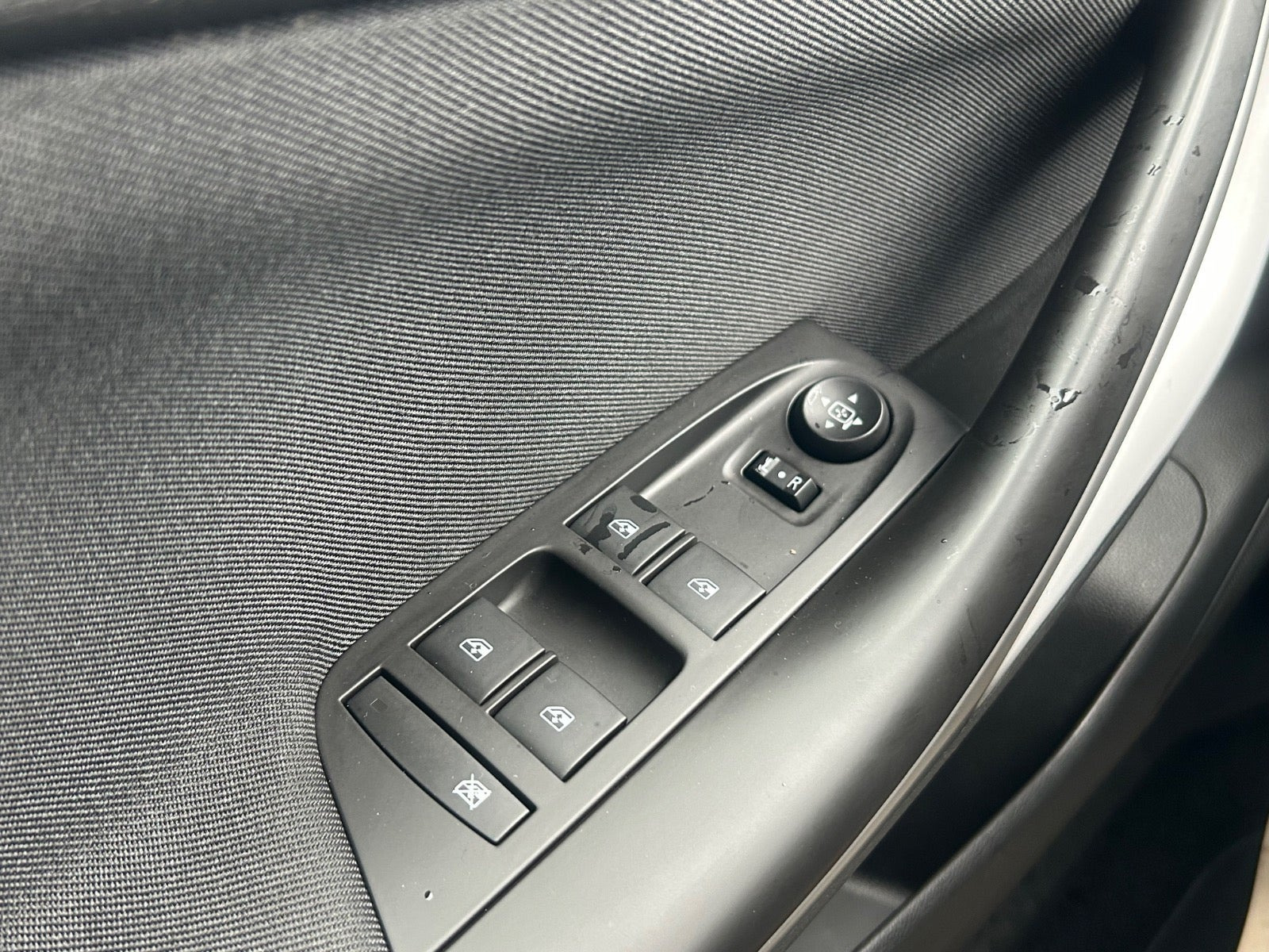 Grå Opel Astra fra 2019