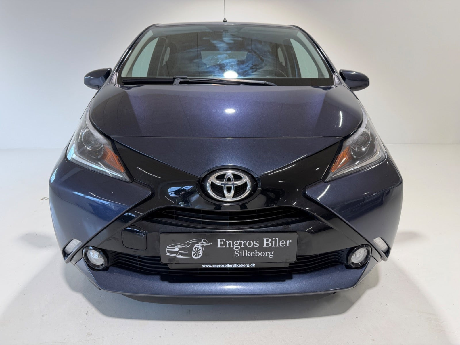 Blå Toyota Aygo fra 2015