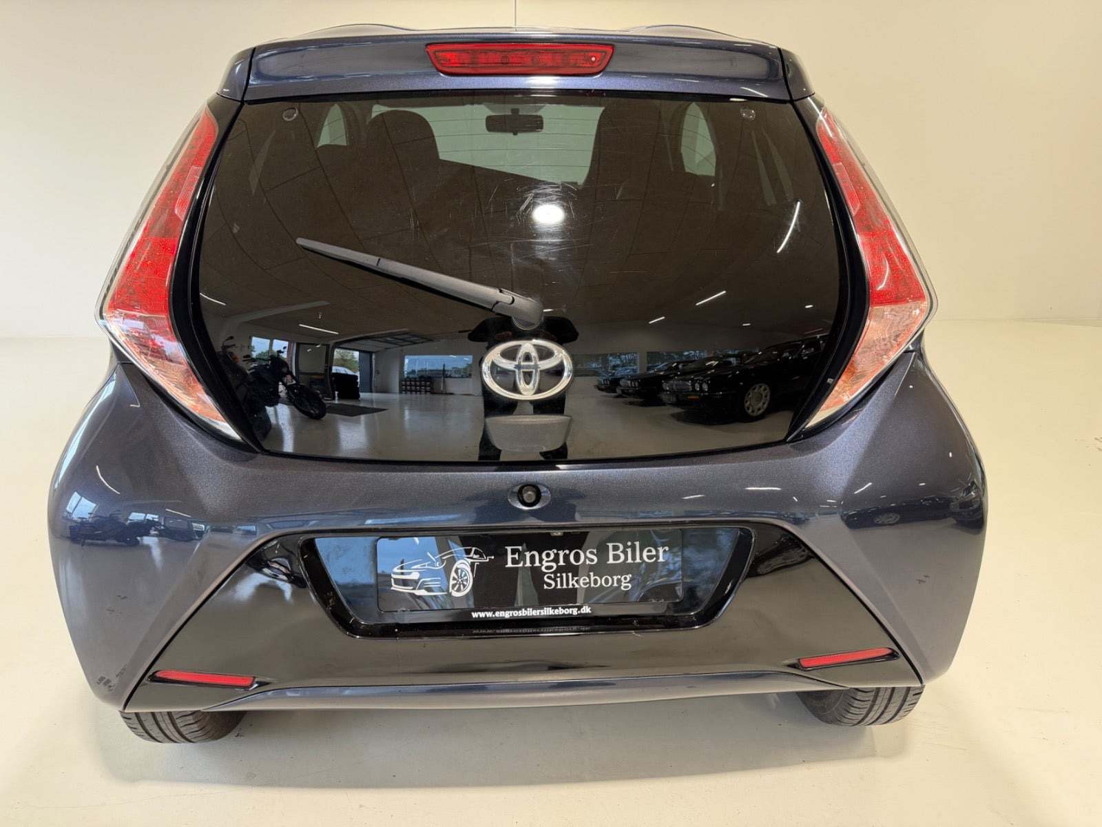 Blå Toyota Aygo fra 2015