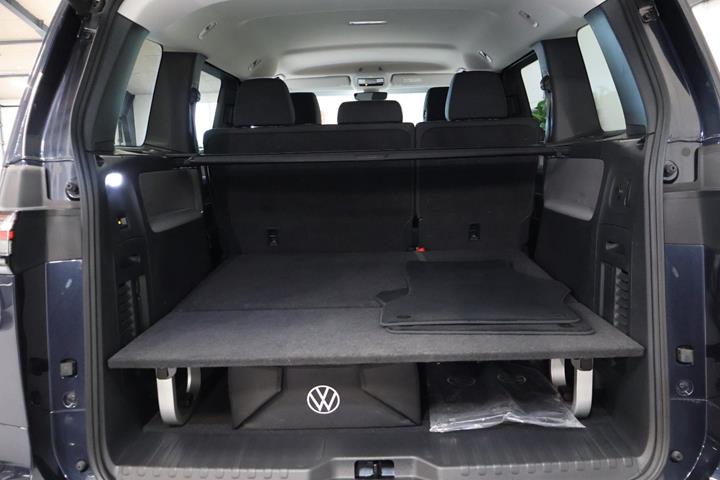 Blå VW ID.Buzz fra 2023
