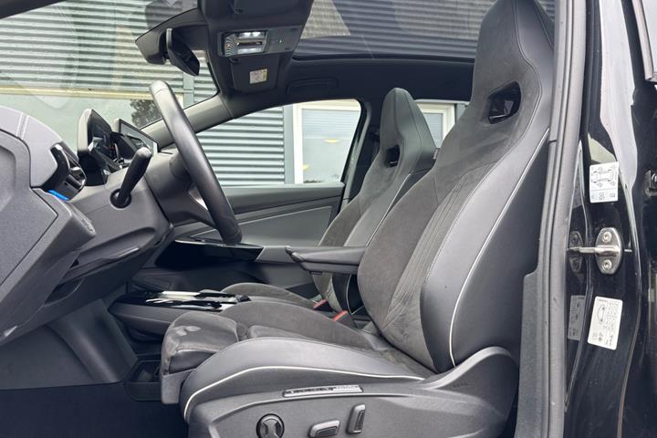Sort VW ID.4 fra 2023