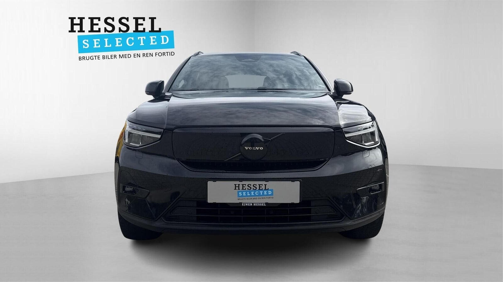 Sort Volvo XC40 fra 2023