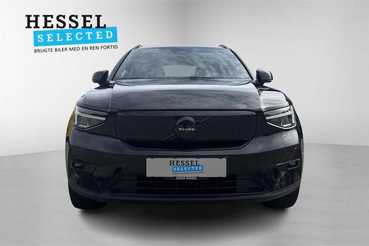 Sort Volvo XC40 fra 2023