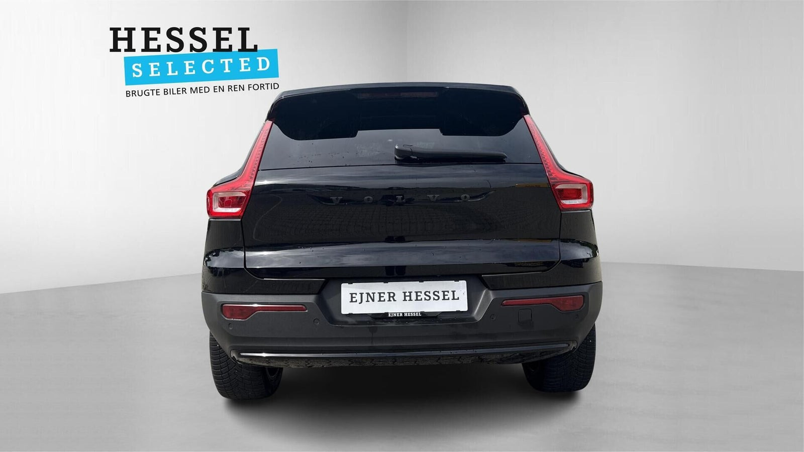 Sort Volvo XC40 fra 2023