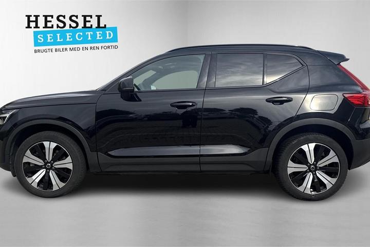 Sort Volvo XC40 fra 2023