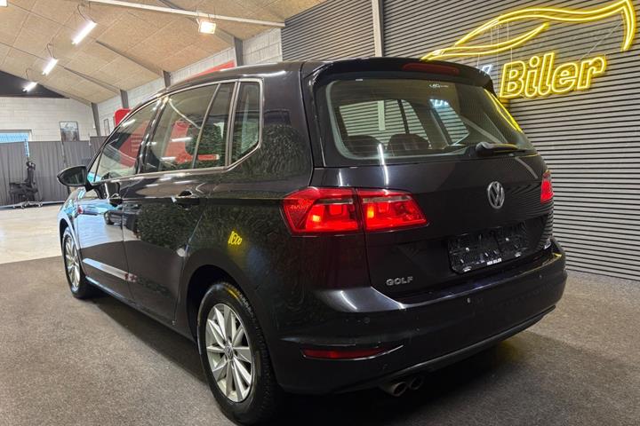 undefined VW Golf Sportsvan fra 2015