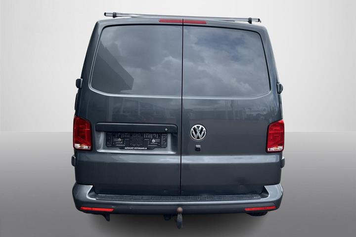 Grå VW Transporter fra 2021