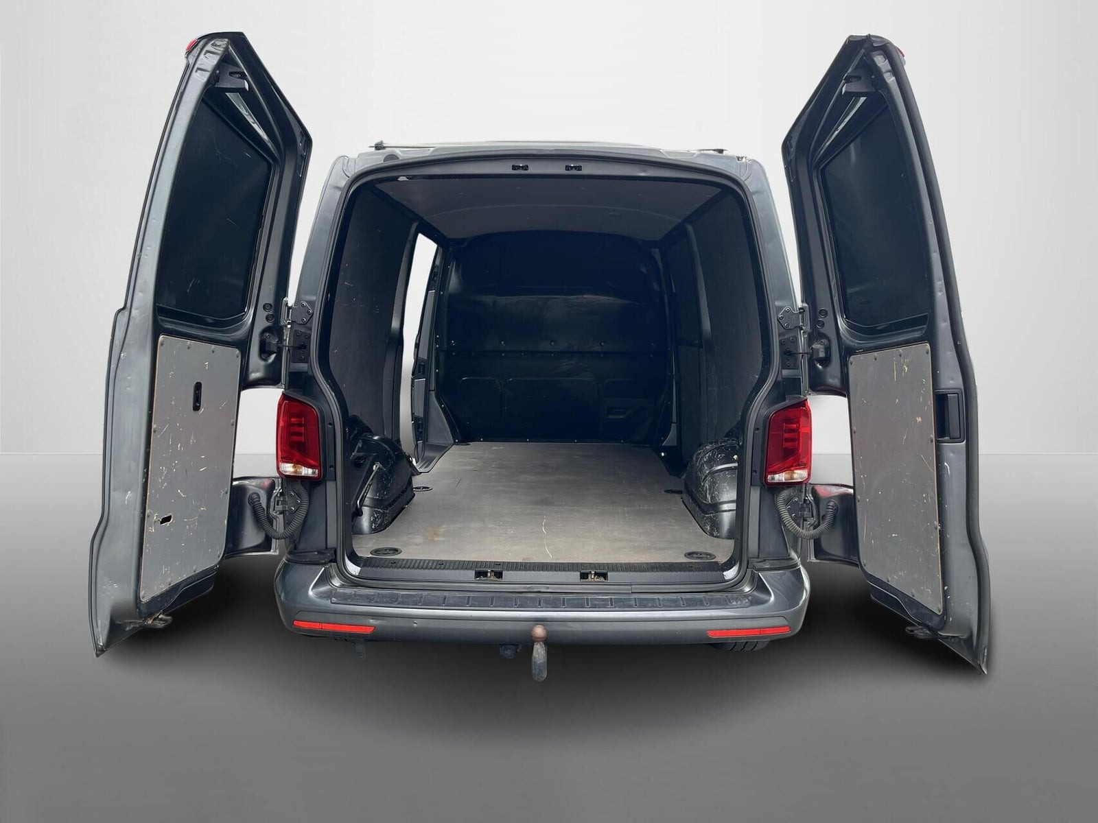 Grå VW Transporter fra 2021