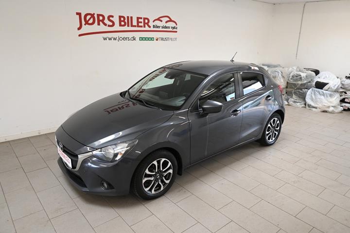 Grå Mazda 2 fra 2017
