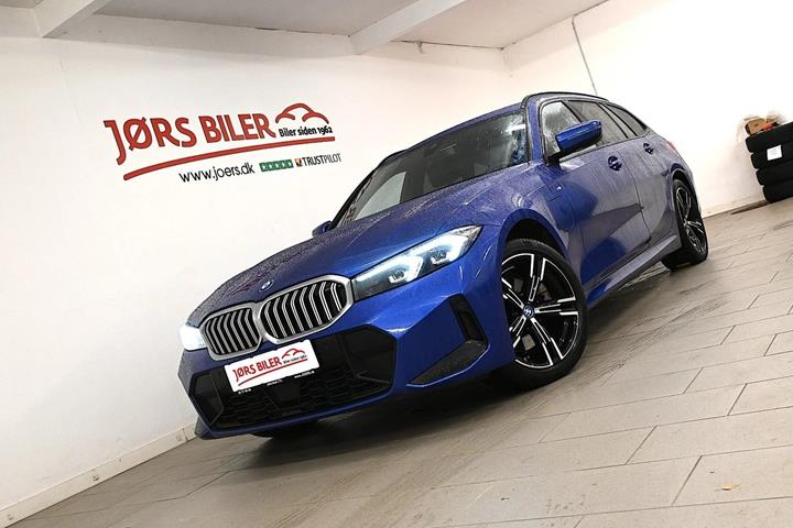 Blå BMW 320e fra 2024