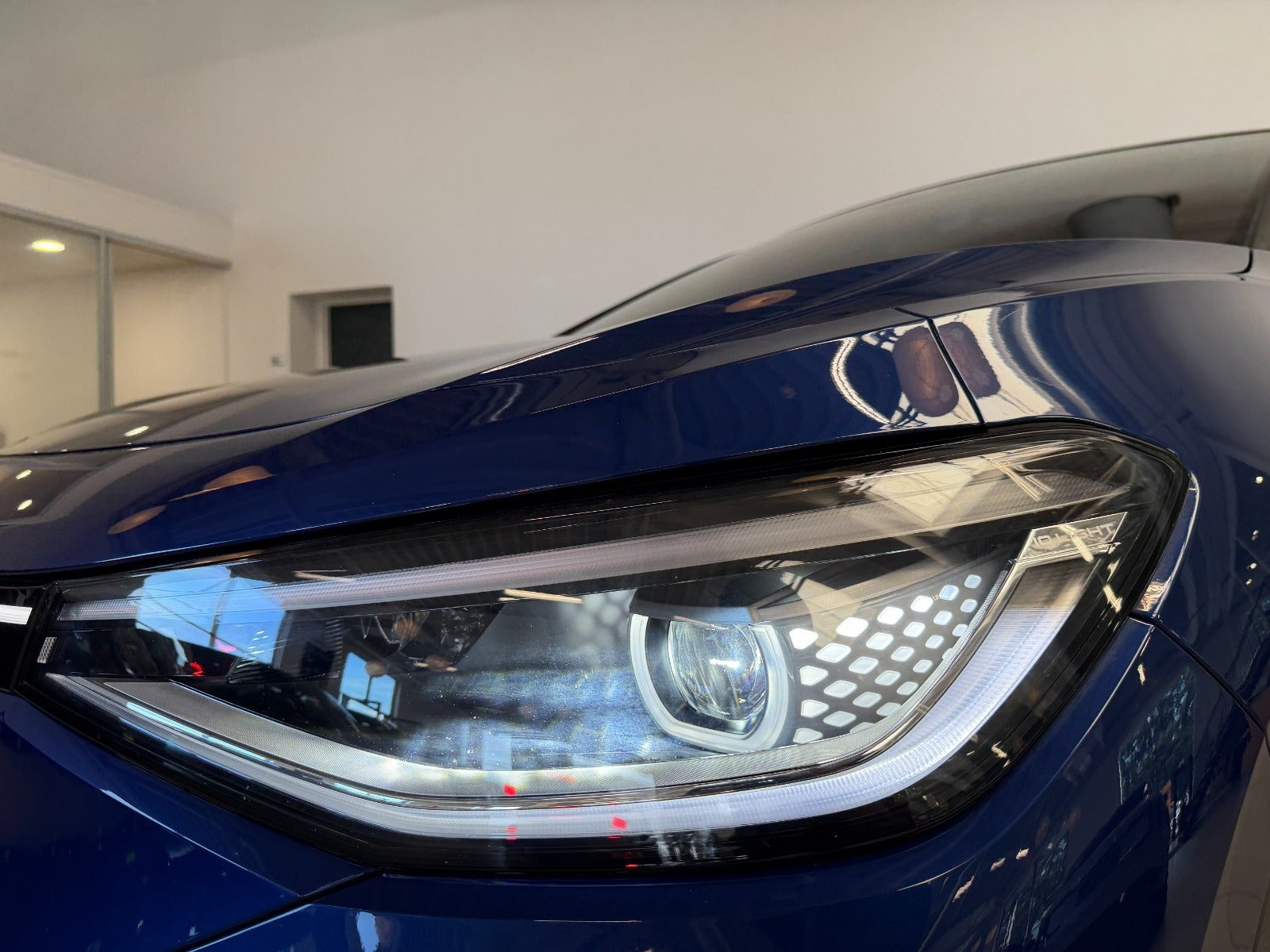 Blå VW ID.4 fra 2025