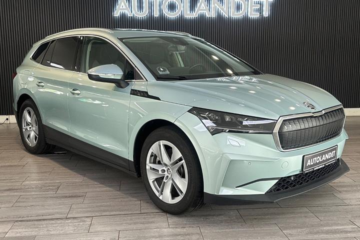 Blå Skoda Enyaq fra 2022