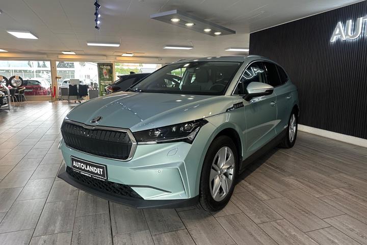 Blå Skoda Enyaq fra 2022