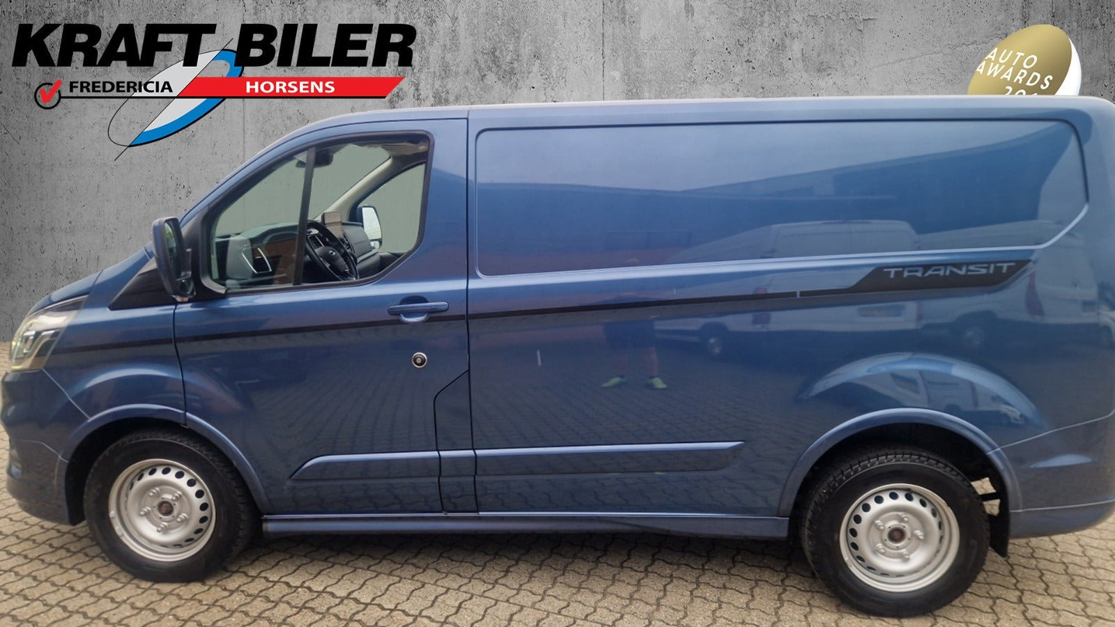 Blå Ford Transit Custom 320 L2 fra 2021