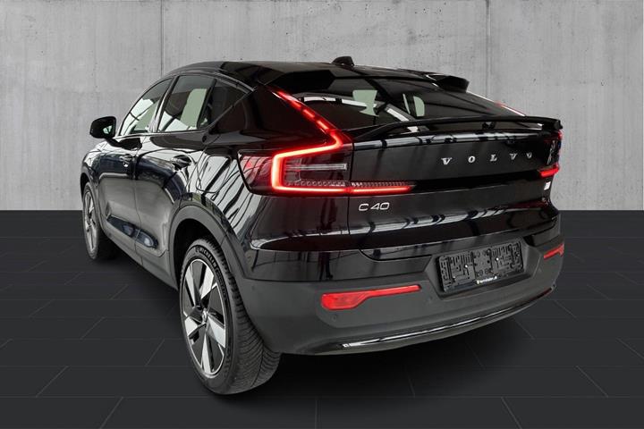 Sort Volvo C40 fra 2023