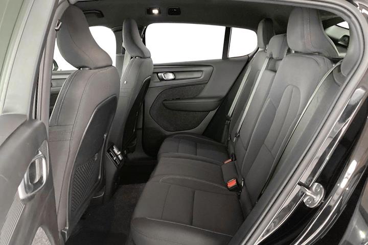 Sort Volvo C40 fra 2023