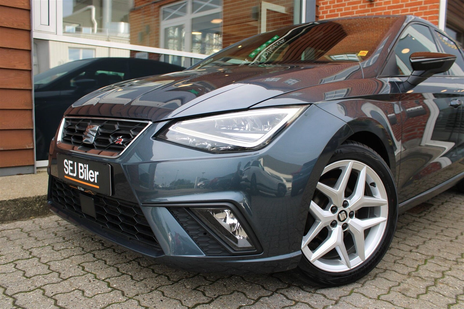 Grå Seat Ibiza fra 2020
