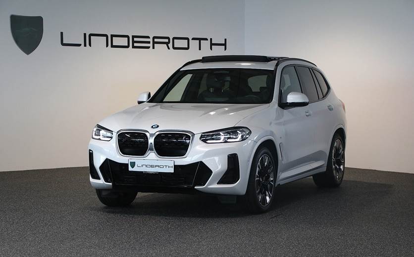 BMW iX3 Charged Plus M-Sport