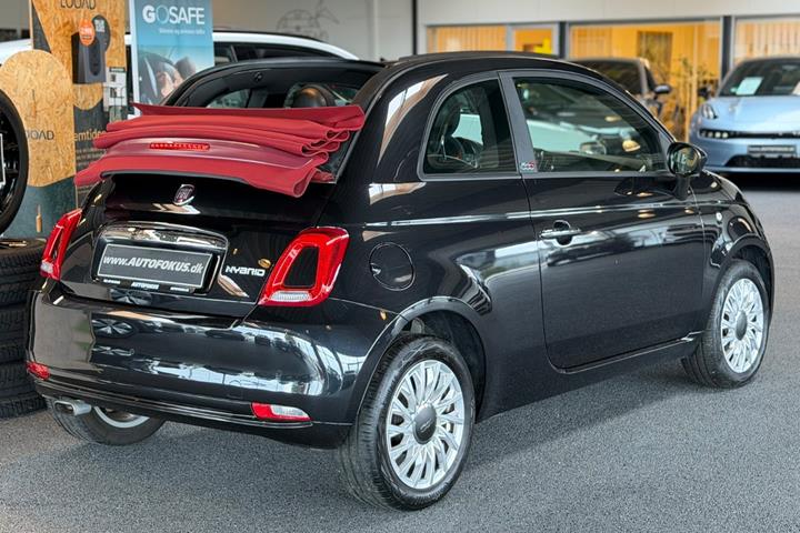 Sort Fiat 500C fra 2020