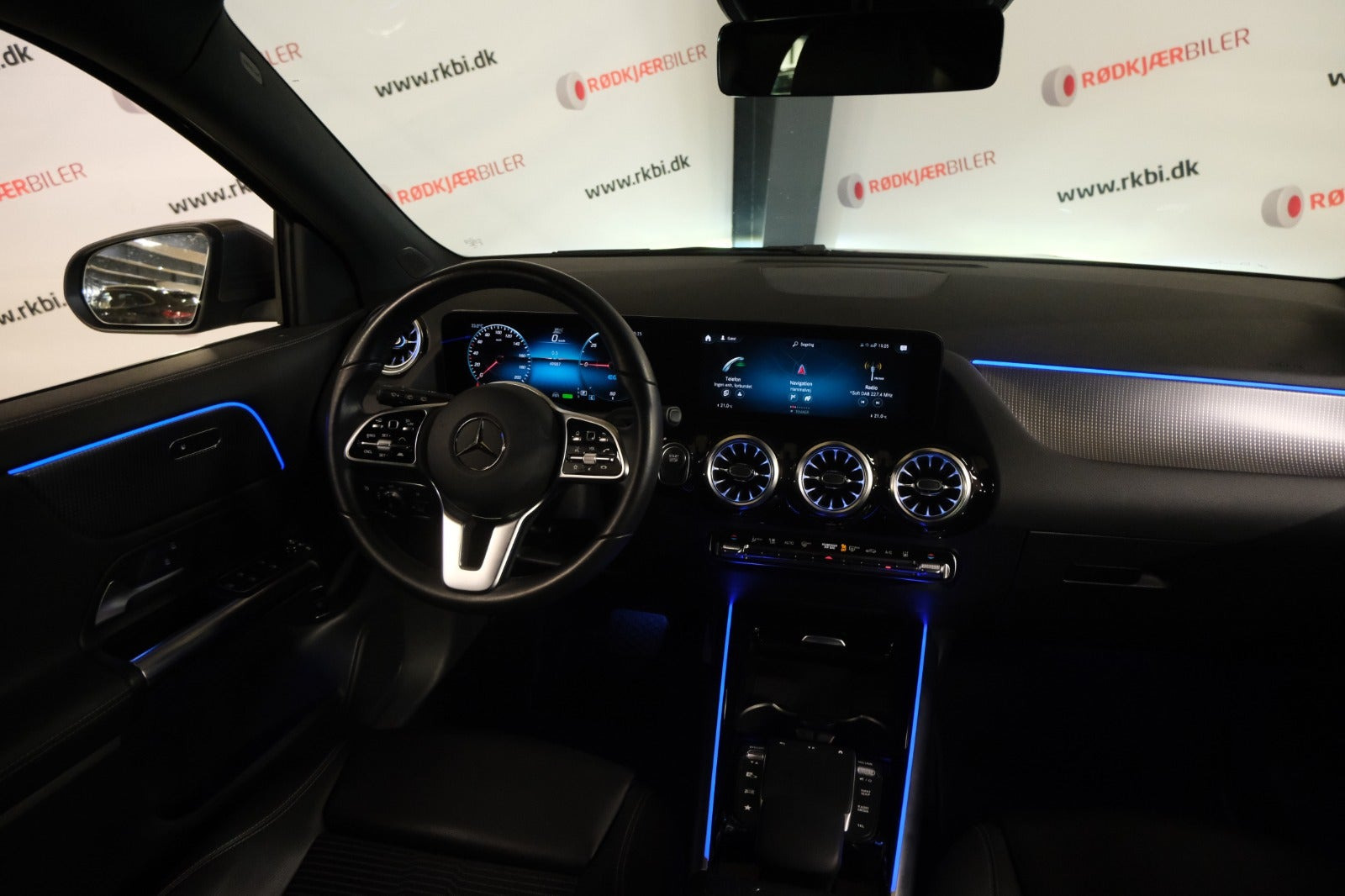 Grå Mercedes EQA250 fra 2022