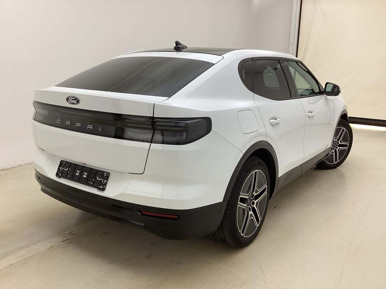 Hvid Ford Capri fra 2026