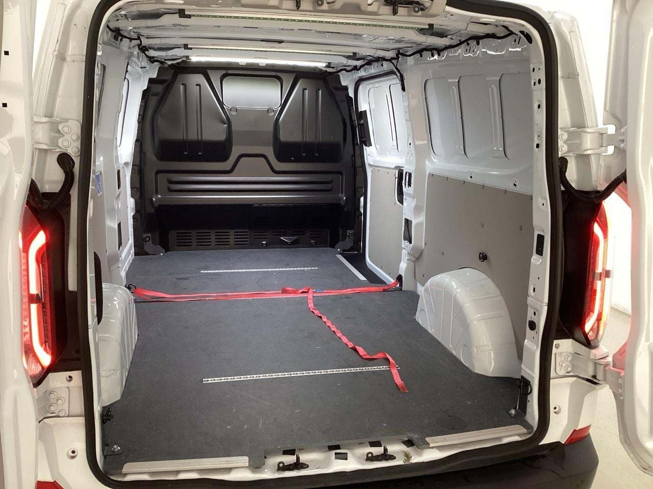 Hvid Ford E-Transit Custom Kombi 340 L2 fra 2025