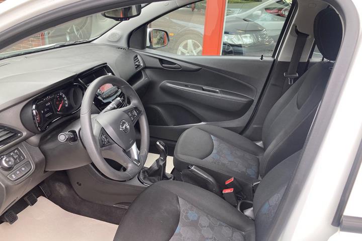 Hvid Opel Karl fra 2018