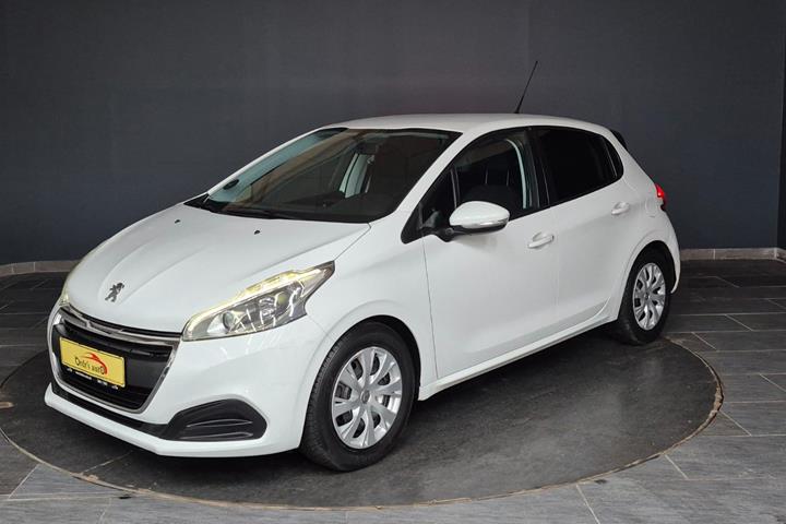 Hvid Peugeot 208 fra 2017