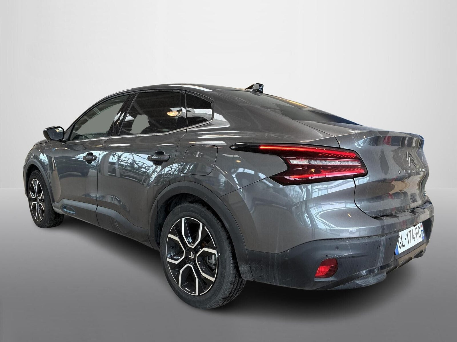 Grå Citroën ë-C4 X fra 2023