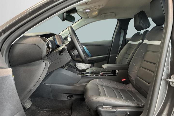 Grå Citroën ë-C4 X fra 2023