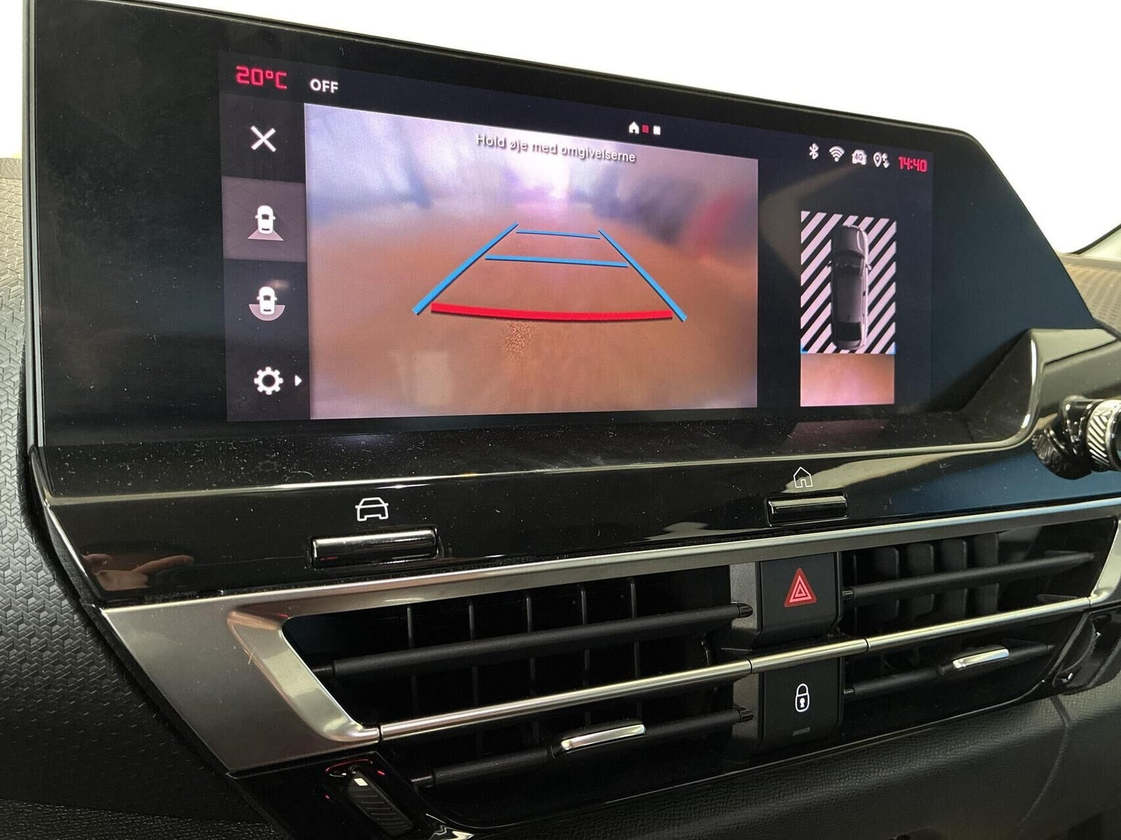 Grå Citroën ë-C4 X fra 2023
