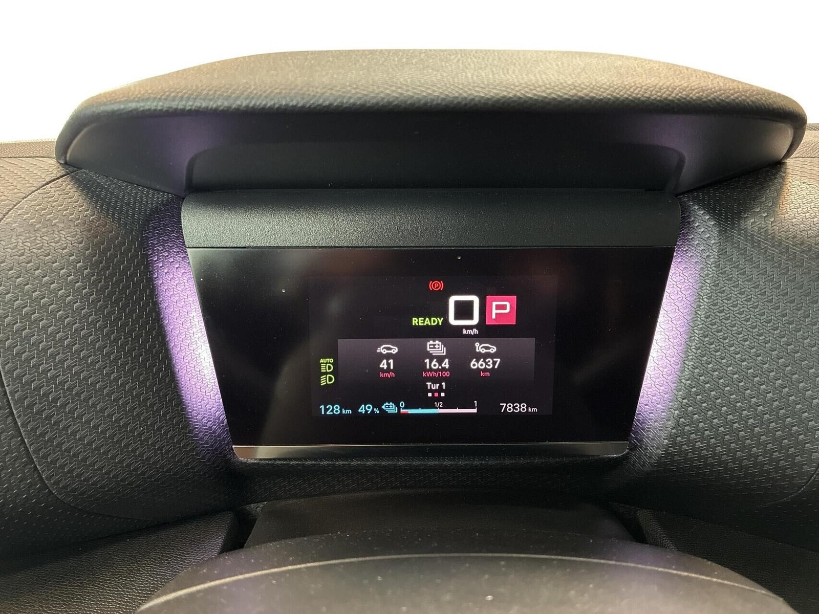 Grå Citroën ë-C4 X fra 2023