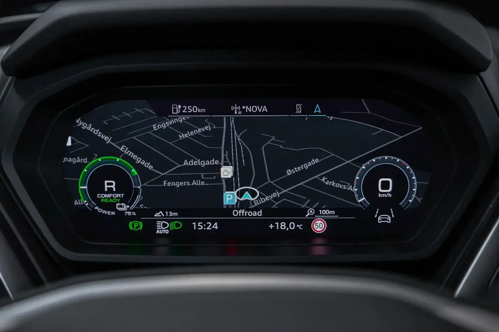 Grå Audi Q4 e-tron fra 2022