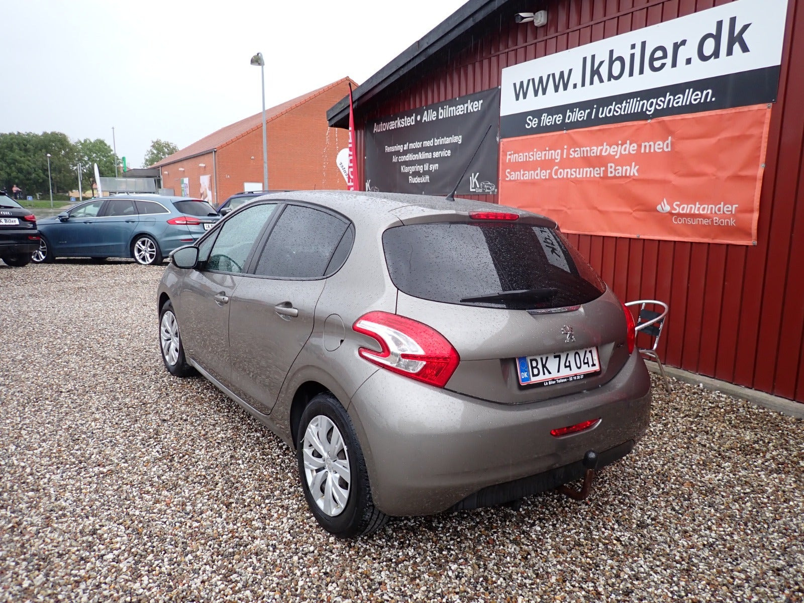 Beige Peugeot 208 fra 2012