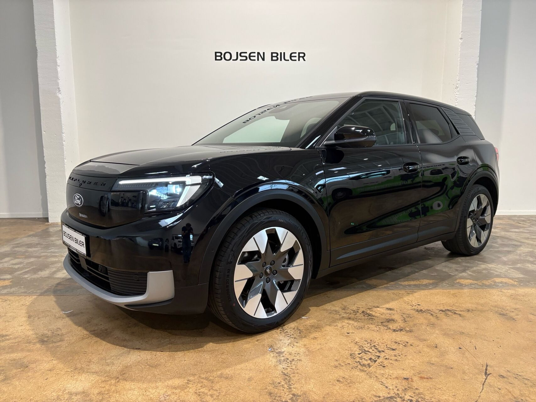Sort Ford Explorer fra 2025