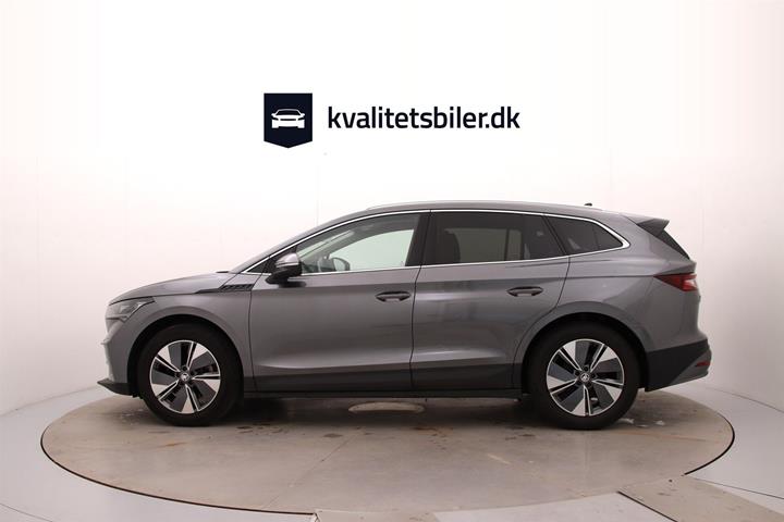 Grå Skoda Enyaq fra 2023