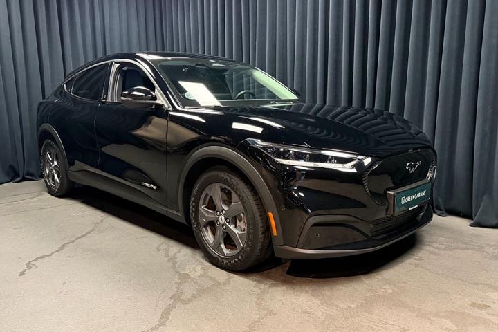 Sort Ford Mustang Mach-E fra 2021