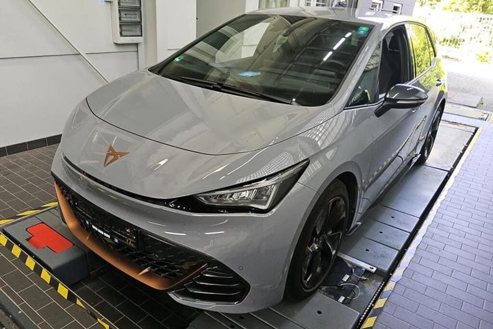 Grå Cupra Born fra 2024