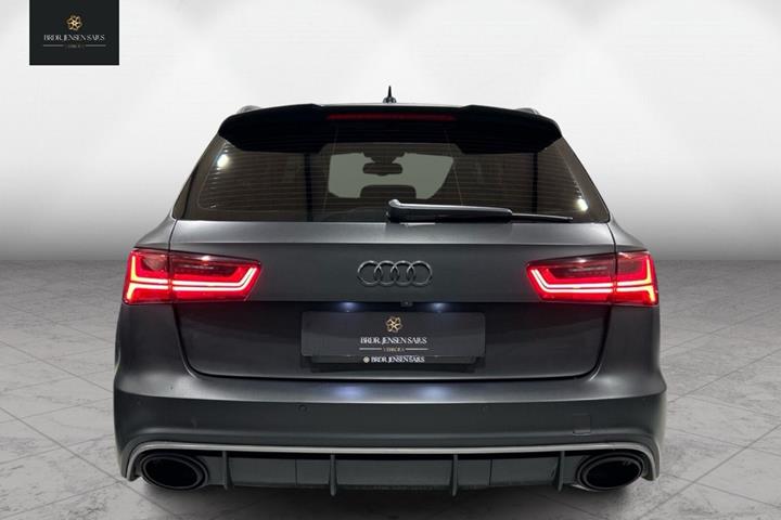Sort Audi RS6 fra 2018