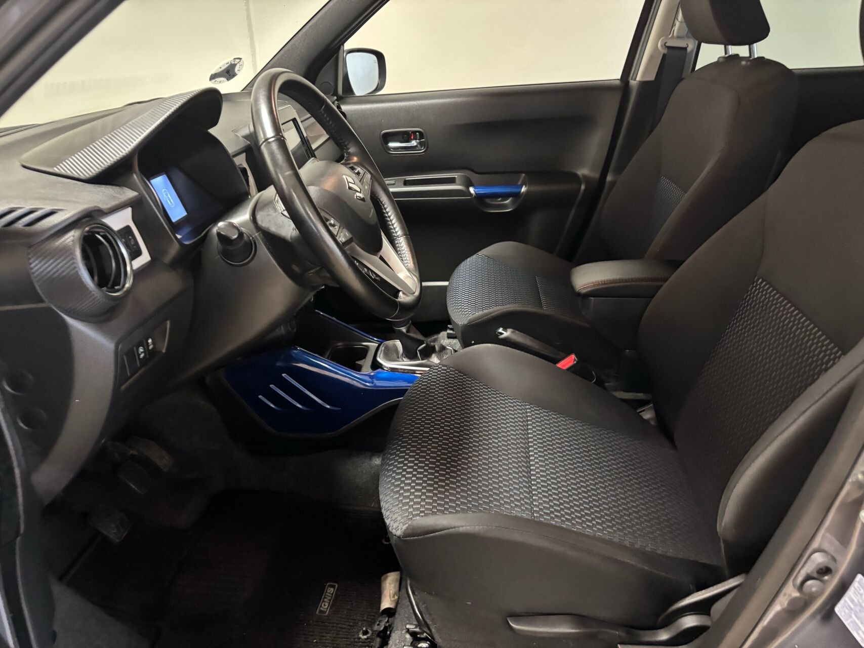 Grå Suzuki Ignis fra 2021