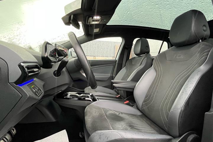 Hvid VW ID.4 fra 2022