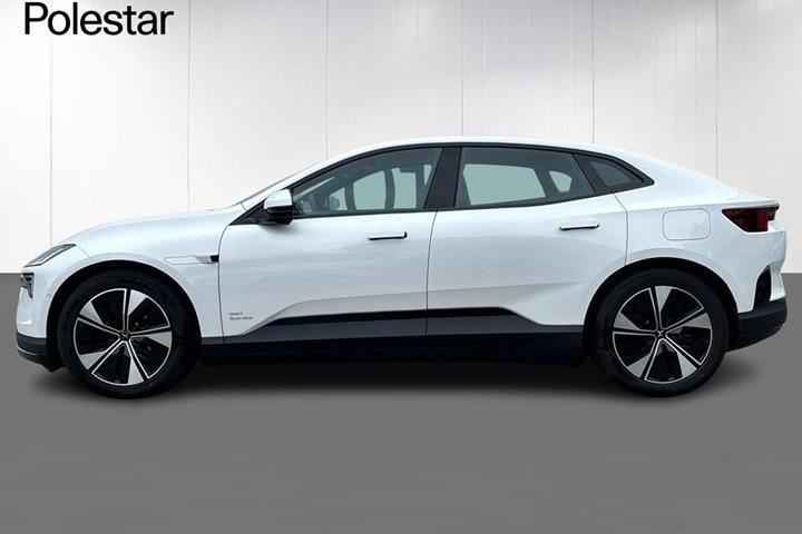 Hvid Polestar 4 fra 2026
