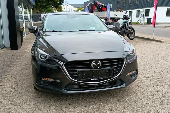 Grå Mazda 3 fra 2017