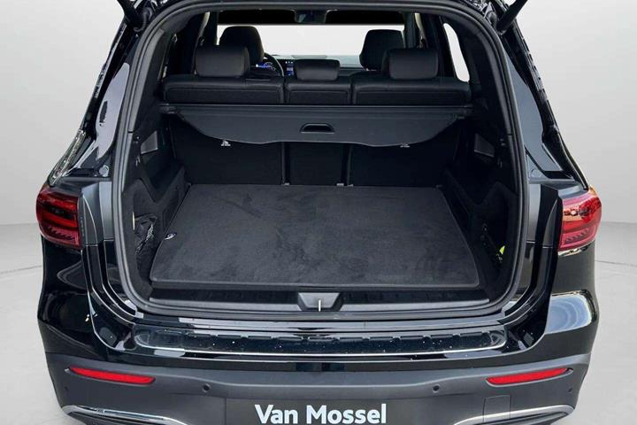 Sort Mercedes EQB250+ fra 2026